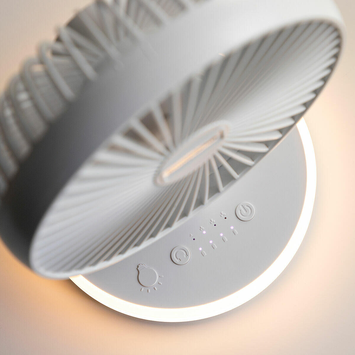 ViralWind – Ventilador Recargable con LED